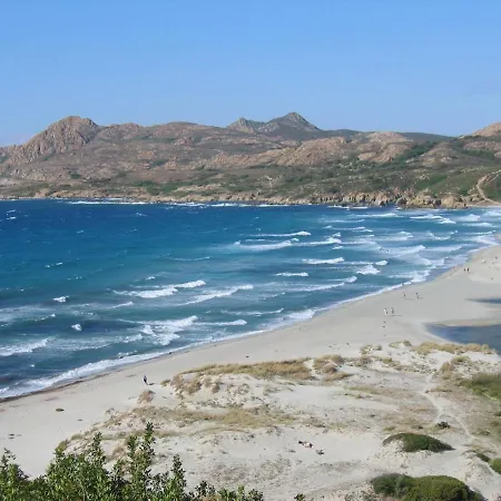 A Dans La Plaine Du Reginu 2, Pour 3 Personnes