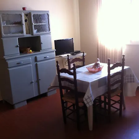 Apartment Appartement 2 Regino, Campagne, Plaine De Speloncato, Pour 3 Personnes *
